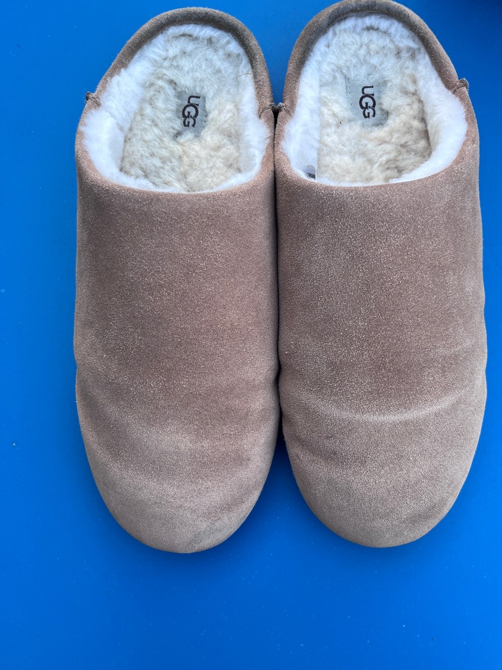 UGG Kids Suede Slip-On Slippers in Chestnut Brown
